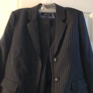 Kasper pant suit size 16